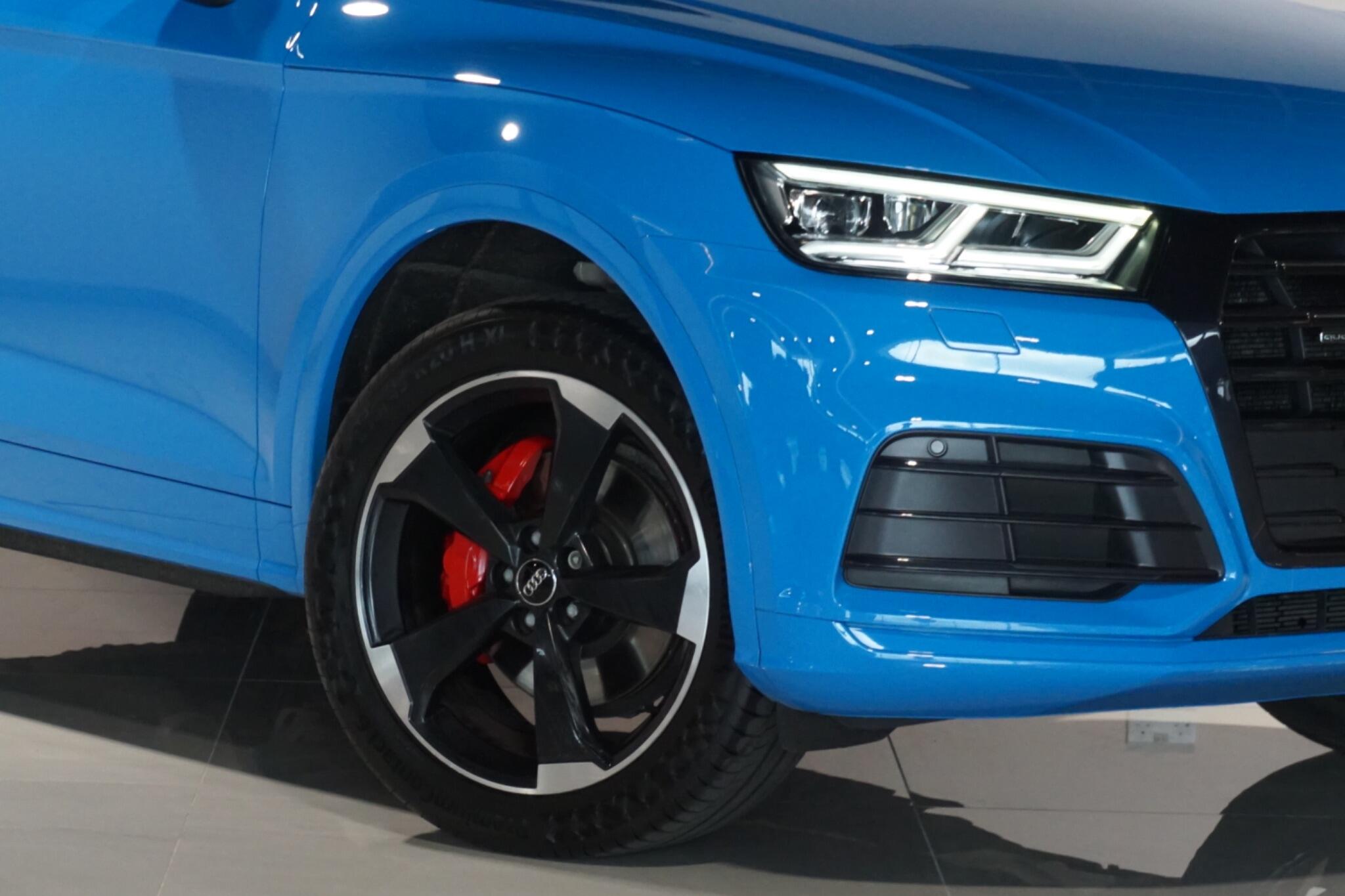 Audi Q5 2.0 TDI 40 Black Edition SUV 5dr Diesel S Tronic quattro Euro 6 (s/s) (190 ps)